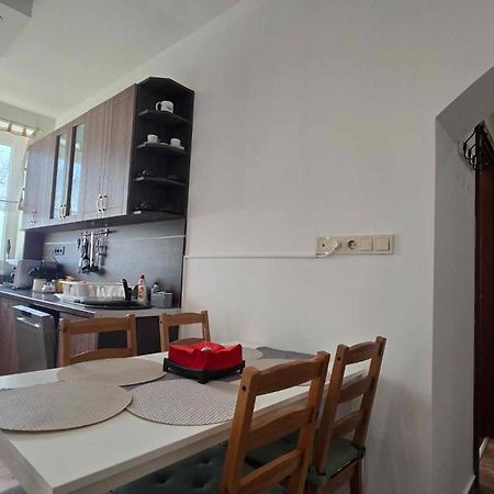 Aqua Apartman Tiszaújváros Exteriör bild