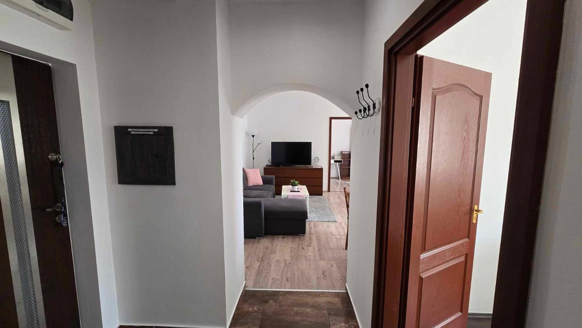Aqua Apartman Tiszaújváros Exteriör bild